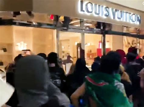 oregon louis vuitton looting|Louis Vuitton portland address.